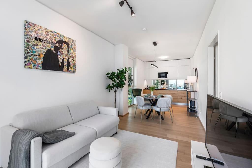 Design Apartment With Amazing View Over Viena Exterior foto